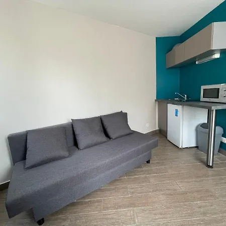 Apartment Centre