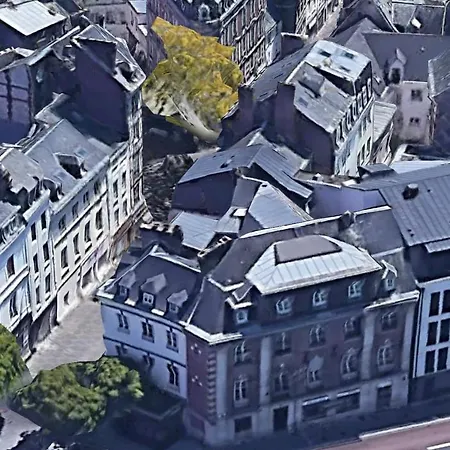 Apartment Centre